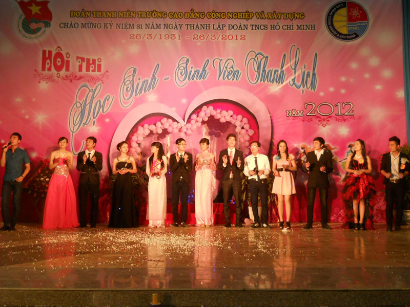 Kỷ niệm 81 năm ngày thành lập Đoàn TNCS Hồ Chí Minh, ngày 26/3/2012 Trường CĐ Công nghiệp và Xây dựng  đã tổ chức hội thi “Học sinh – Sinh viên thanh lịch”. Tham gia hội thi có gần 25 thí sinh, đại diện các khoa ,trung tâm và đơn vị trường THPT trên địa bàn